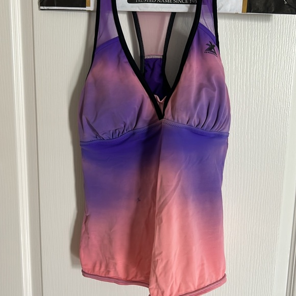 4- swimsuit tops , used ,Different brands , exposure,profile, jag, Anne Cole. - Picture 8 of 9